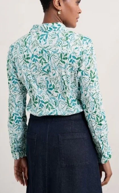 SEASALT CORNWALL Larissa Shirt-Wandering Peas Chalk